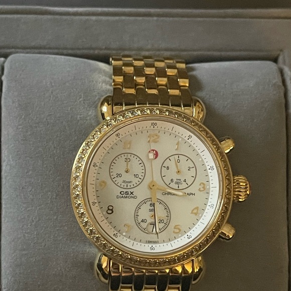 Michele CSX gold with diamonds in the bezel - Picture 13 of 16